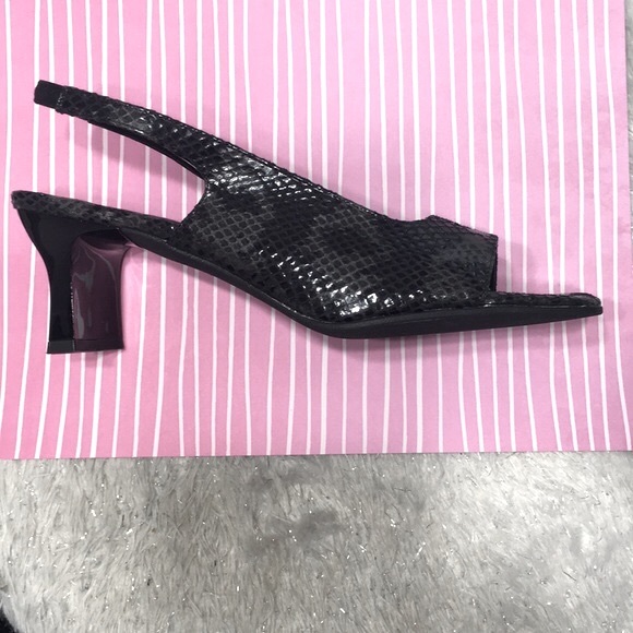 Vintage snakeskin square shoe - Picture 4 of 8